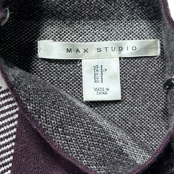 Max Studio Burgundy Turtleneck Sweater Fall Winter Purple Windowpane Plaid Cute - Picture 7 of 7